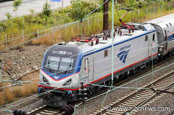 3 people killed, 1 injured when Amtrak train collides with vehicle in South Carolina
