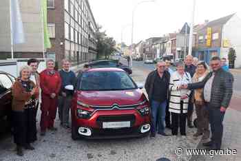 Middenstand reikt auto, reischeque en fiets uit (Hemiksem) - Gazet van Antwerpen