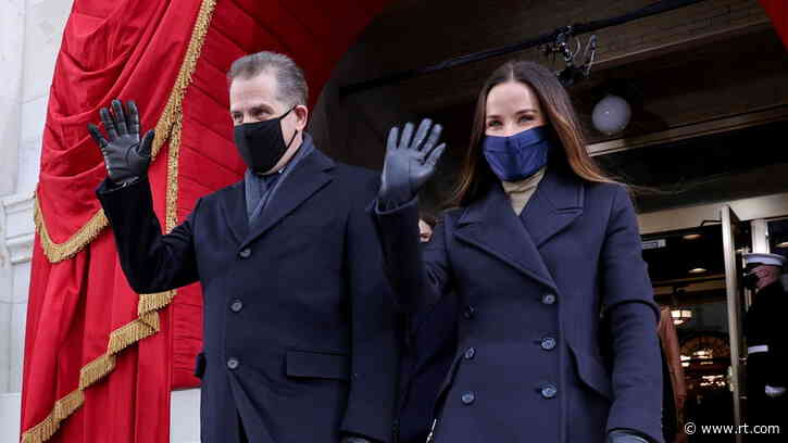 Hunter Biden’s New York art exhibit draws few visitors, many give fake names, even his own parents decide to skip it – media