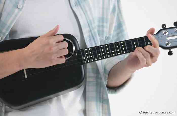 Learn how to play the ukulele with the Populele 2 smart ukulele