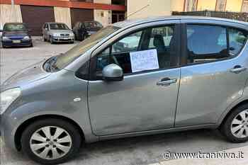 "Incivile, lo stallo per disabili non si occupa!": la rabbia sul finestrino di un'auto da ieri sera in uno spazio riservato - TraniViva