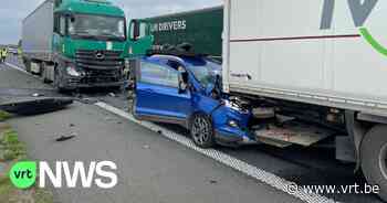 Opnieuw ongeval op E403 in Lichtervelde "Al vijfde ongeval sinds begin werken" - VRT NWS