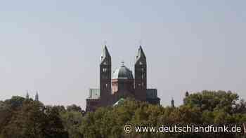 Mittelalterliche Architektur - Festakt 40 Jahre Weltkulturerbe Dom zu Speyer - Deutschlandfunk