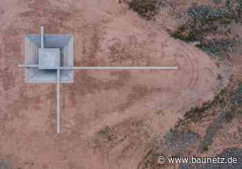 Surreale Wüstenpyramide - Pavillon in Arizona von Atelier David Telerman - BauNetz.de