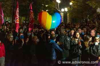 A Milano in 10mila all'Arco della Pace contro stop al Ddl Zan - Adnkronos