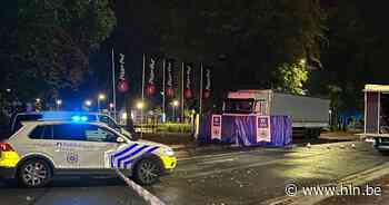 Trucker sterft in geparkeerde vrachtwagen | Antwerpen | hln.be - Het Laatste Nieuws