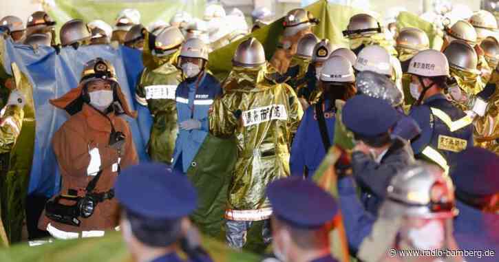 Verletzte bei Messer- und Brandanschlag in Tokioter Bahn