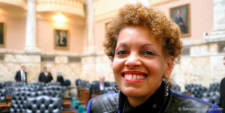 Maryland lawmaker-doctor fined $15,000 for joining legislative meetings from the operating room