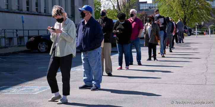 Iowa will allow workers who were fired for breaking COVID-19 vaccination mandates to collect unemployment benefits