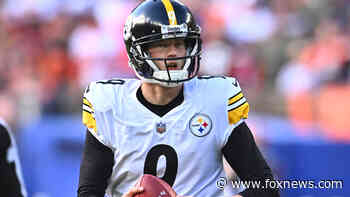 Disastrous Steelers fake field goal attempt leads to kicker's injury