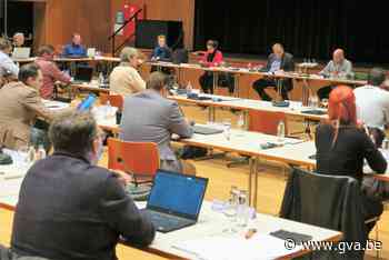 Tumult na overstap Nadine Van Mol naar Vlaams Belang: N-VA verliest eerste stemming ooit - Gazet van Antwerpen