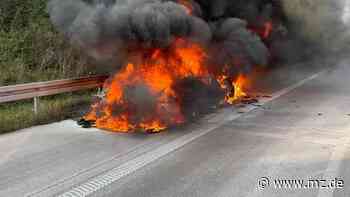 Pkw steht auf der A9 zwischen Mosigkauer Heide und Thurland plötzlich in Flammen - Mitteldeutsche Zeitung