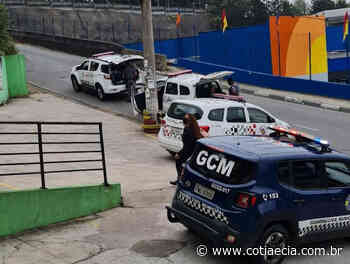 Guarda Civil de folga frustra roubo e prende dois em Cotia - Cotia e Cia