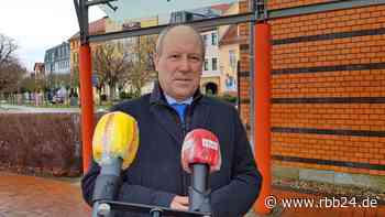 Interview | Fred Mahro, Bürgermeister in Guben: "Das Problem darf nicht nach Deutschland durchgewunken werden" - rbb24