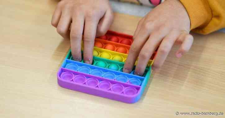 Hype um Trendspielzeug Pop-Its – auch an Schulen ein Thema