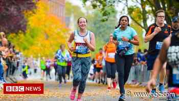 Leicester Marathon returns for first time since flooding cancellation - BBC News
