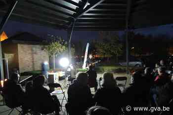 Reveil met herdenking van slachtoffers van corona en hulde aan oude graven - Gazet van Antwerpen