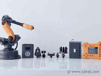 Get this 6-axis mini robot arm professional kit while it's more than $100 off