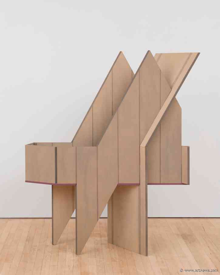 One Work: Diane Simpson’s “Two Point Enclosure”