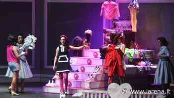 «Così fan tutte» e Mozart fanno il pieno di applausi nell’opera senza tempo - L'Arena