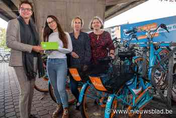 150ste Blue Bike-gebruiker krijgt Kadobonnen (Izegem) - Het Nieuwsblad
