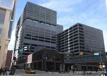 Heard enough about Chicago’s oh so lovely architecture? May we suggest a walk with the Ugly Buildings Tour - Yahoo News