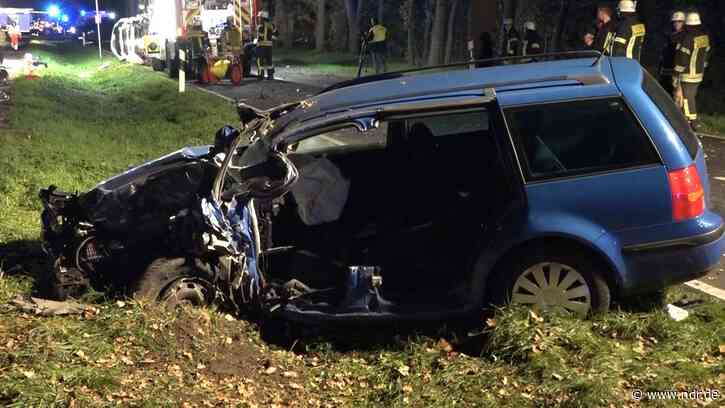 Tödlicher Unfall in Garrel: Auto kollidiert mit Kleinbus - NDR.de