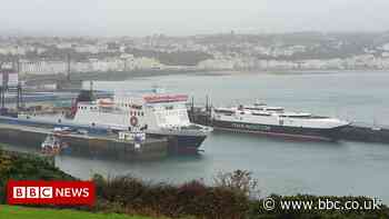 Isle of Man: Third day of disruption cancels sailings to Heysham