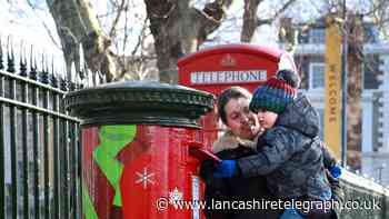 Royal Mail issue Christmas delivery warning to UK customers