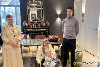 Wout van Aert ook gehuldigd in Lille: Kempenaar heeft videoboodschap voor fans - Gazet van Antwerpen