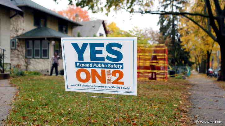 Minneapolis votes on replacing police with ‘peace officers’