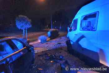 13-jarige ‘leent’ BMW van broer en crasht tijdens politieachtervolging: “Een wonder dat hij ongedeerd is”