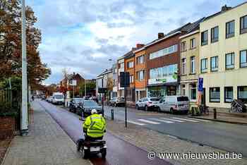 Drie kogelinslagen in geparkeerde auto: “Onze familie heeft met niemand problemen”