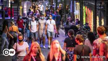 Coronavirus digest: Netherlands reintroduces COVID curbs - DW (English)