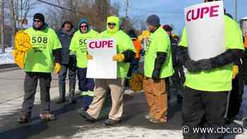 COVID-19 testing in 3 major New Brunswick regions is on hold due to striking CUPE workers