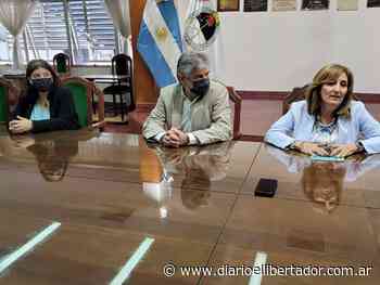 Filmus visitó la Unne y bregó por “no decidir desde Buenos Aires” - Las noticias más importantes de Corrientes - diarioellibertador.com.ar