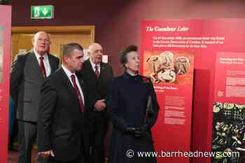 Anne unveils stone to mark Northern Ireland's centenary - Barrhead News
