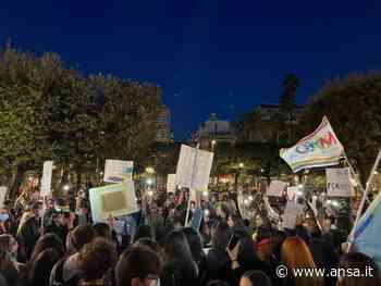 Ddl Zan: Bari come Milano, 'una luce per ogni volto ferito' - Agenzia ANSA