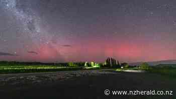Solar flare stunner over Hawke's Bay: Photographer captures aurora south of Waipukurau - New Zealand Herald