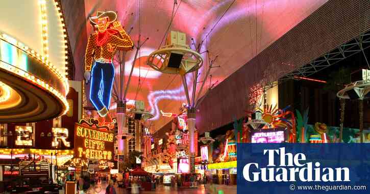 Top 10 postmodern books
