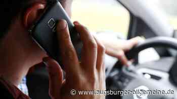 Telefonieren am Steuer deckt Straftat auf