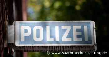 Unbekannter schlägt mit Backstein auf Haustür in Bexbach ein - Saarbrücker Zeitung