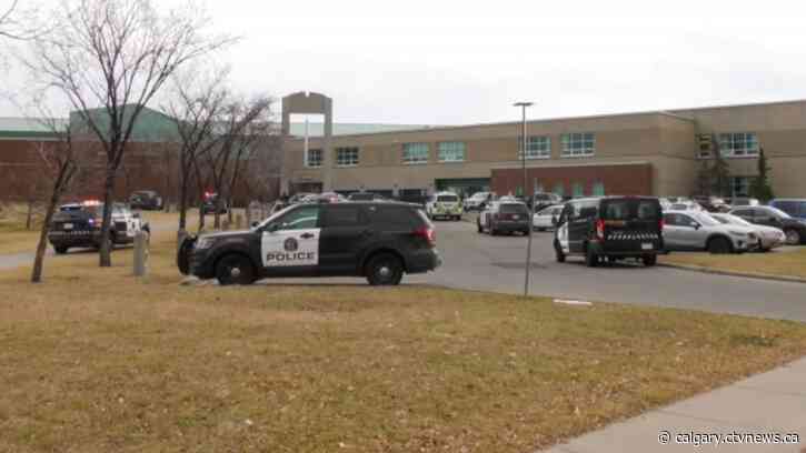 Northeast Calgary high school in lockdown after teen stabbed