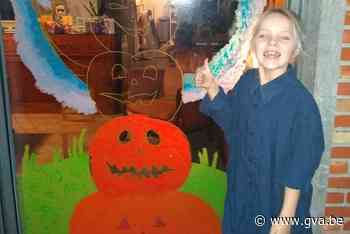 Gekke pompoentoren staart je aan in Paviljoenweg: de nieuwste creatie van Bo (8). - Gazet van Antwerpen