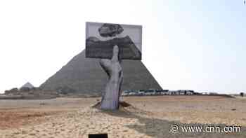 Art installation creates opitcal illusions at Giza Pyramids