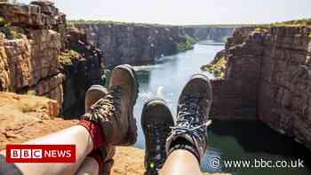 Australia 'backpacker tax': British woman wins discrimination case