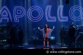 H.E.R. Packs the Apollo Theater, Giving Off Prince-ly Vibes