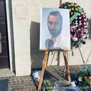 Torvaianica: l'ultimo saluto a Giampiero Giarri, il ballerino di Ardea - Il Corriere della Città