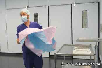 Ziekenhuis geeft steriele doeken na operatie een tweede leven: “Afvalberg verkleinen en tegelijk mooi sociaal project steunen”