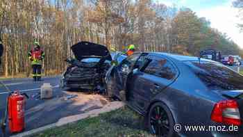 Unfall auf B188: Verletzte nach Frontalzusammenstoß nahe Rathenow - Vollsperrung der Bundesstraße - moz.de